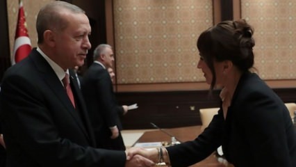 Teléfono de condolencias del presidente Erdoğan a Demet Akbağ