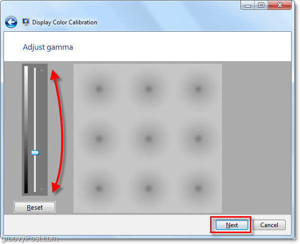 use las barras de desplazamiento para mover su gamma hacia arriba y hacia abajo para que coincida con la imagen de la página anterior de Windows 7