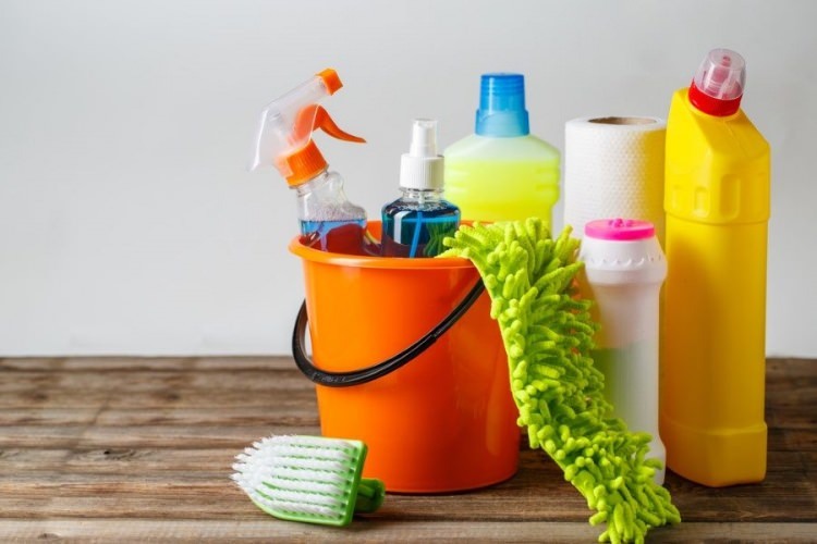 ¿Qué productos de limpieza no se deben mezclar?