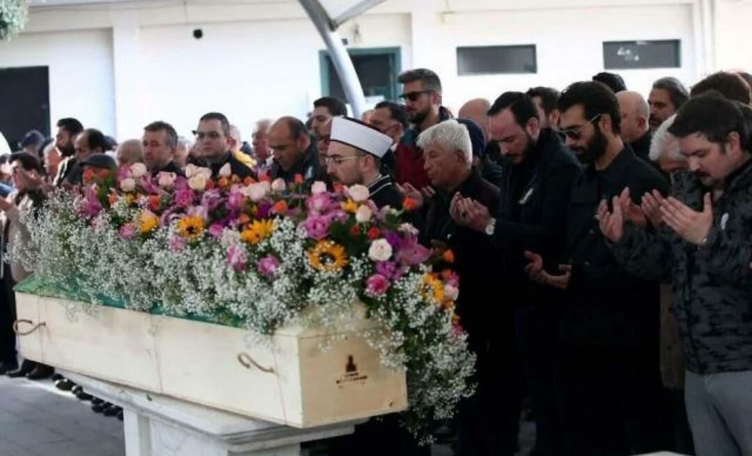 ¡El padre de Sıla Gençoğlu, Şükrü Gençoğlu, ha sido enviado a su último viaje! detalle del entierro