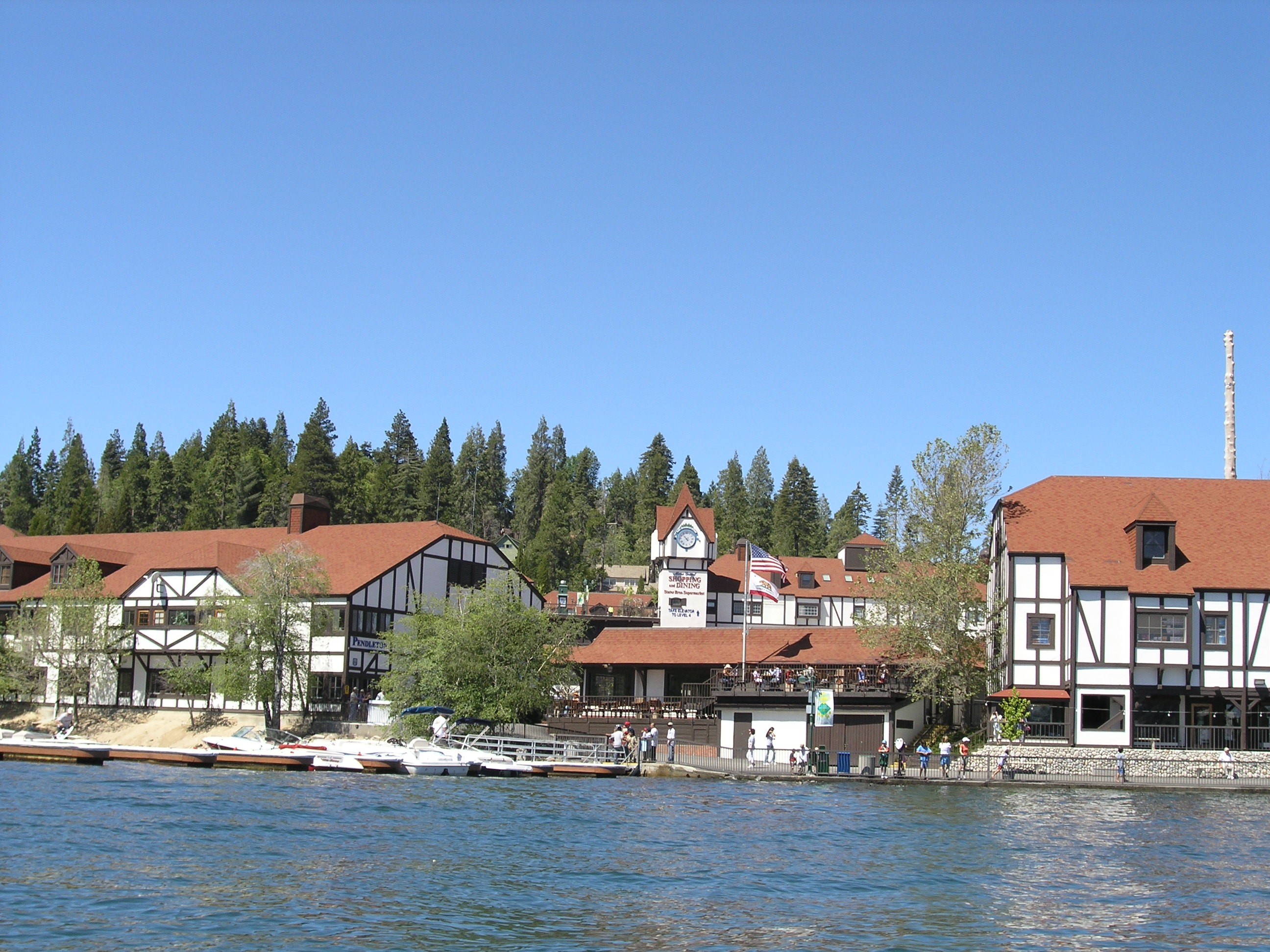 Cómo las redes sociales salvaron a Lake Arrowhead cuando los presupuestos publicitarios de la ciudad se agotaron: Social Media Examiner