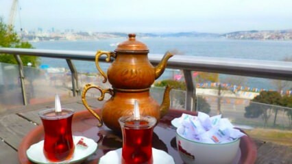 Jardines de té familiares en el lado europeo de Estambul