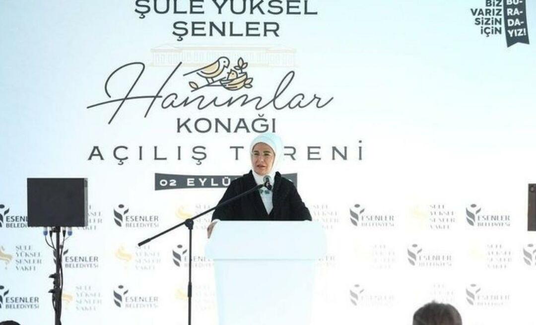Emine Erdagan asistió a la inauguración de la mansión Şule Yüksel Şenler.