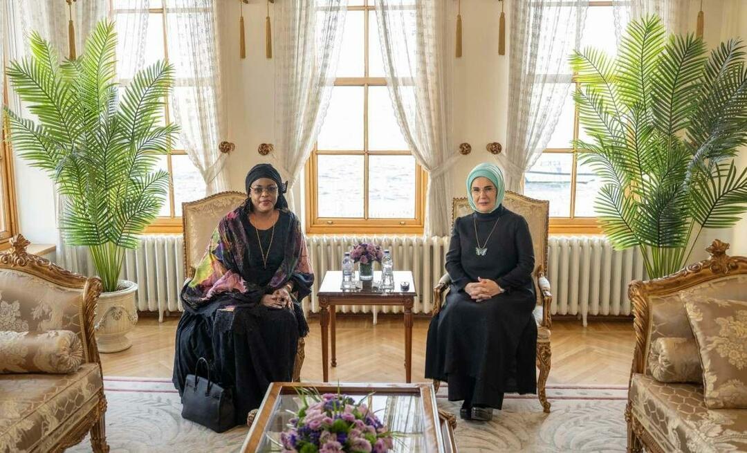 ¡La Primera Dama Erdoğan se reunió con la esposa del Presidente de Senegal!