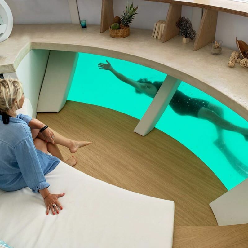 El primer hotel flotante de lujo ecológico inspirado en la película de James Bond: 'Anthenea'