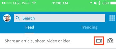 Haga clic en el icono de la cámara de video para crear una actualización de video de LinkedIn.