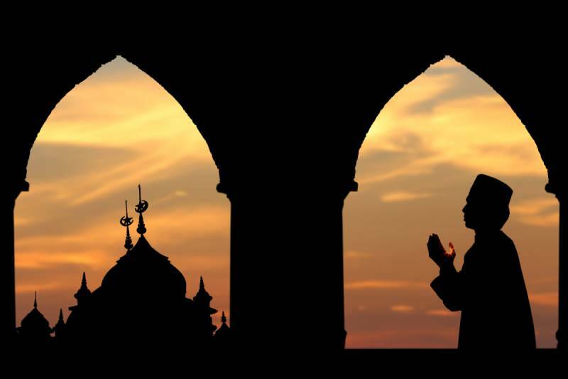 ¡Oración para ser leída después del adhan! ¿Cuál es la virtud de la oración oración? Oración oración en árabe y turco