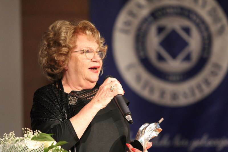 El 'Premio Sakıp Sabancı Lifetime Achievement Award' fue otorgado a Nevra Serezli