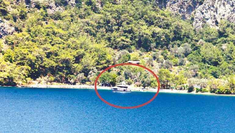 ¡Şahan Gökbakar compró una casa en una bahía desierta! Lo molestaron los barcos turísticos ...
