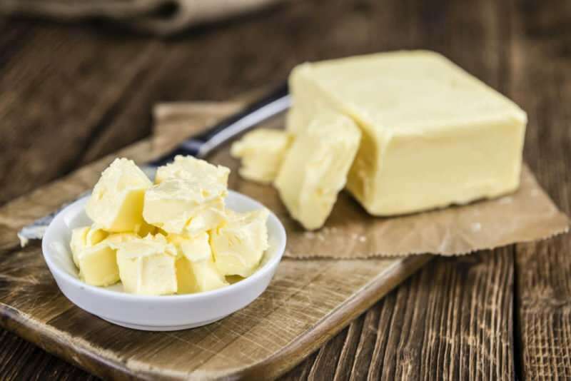 ¿Cuántas cucharas hacen 125 g de mantequilla?