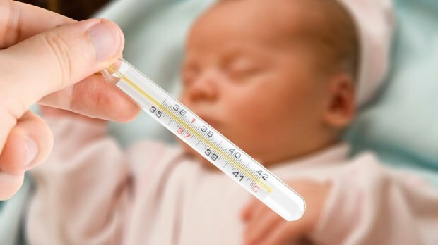¿Cómo cae la fiebre de los bebés?