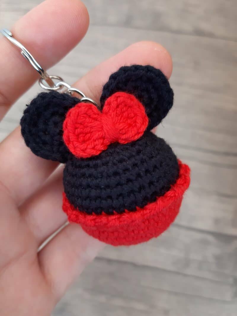 ¿Cómo hacer llaveros Amigurumi Mickey Mouse? Mickey minnie detallado haciendo llavero