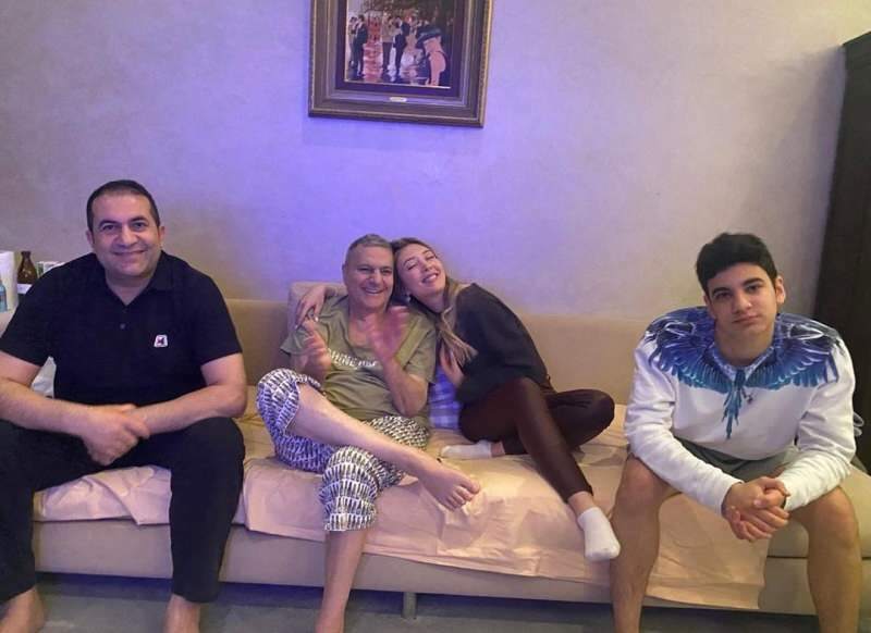Mehmet Ali Erbil comparte con sus hijos