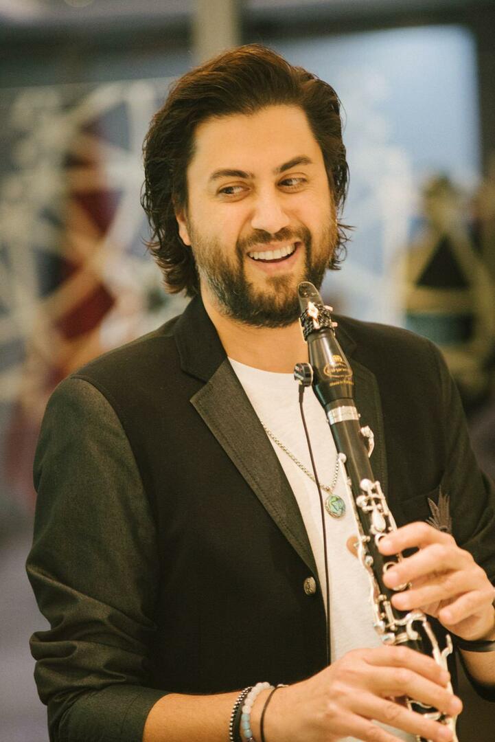 Serkan Çağrı hizo el viento de la música turca en América