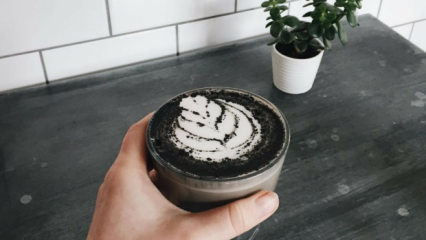 ¿Cómo hacer café con leche negro?