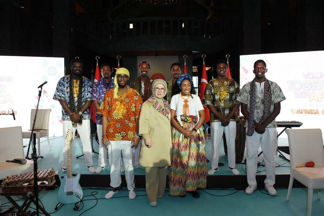 fotos de la reunión de la casa africana