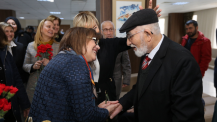 ¡Una visita significativa de Fatma Şahin al Hogar de Ancianos!