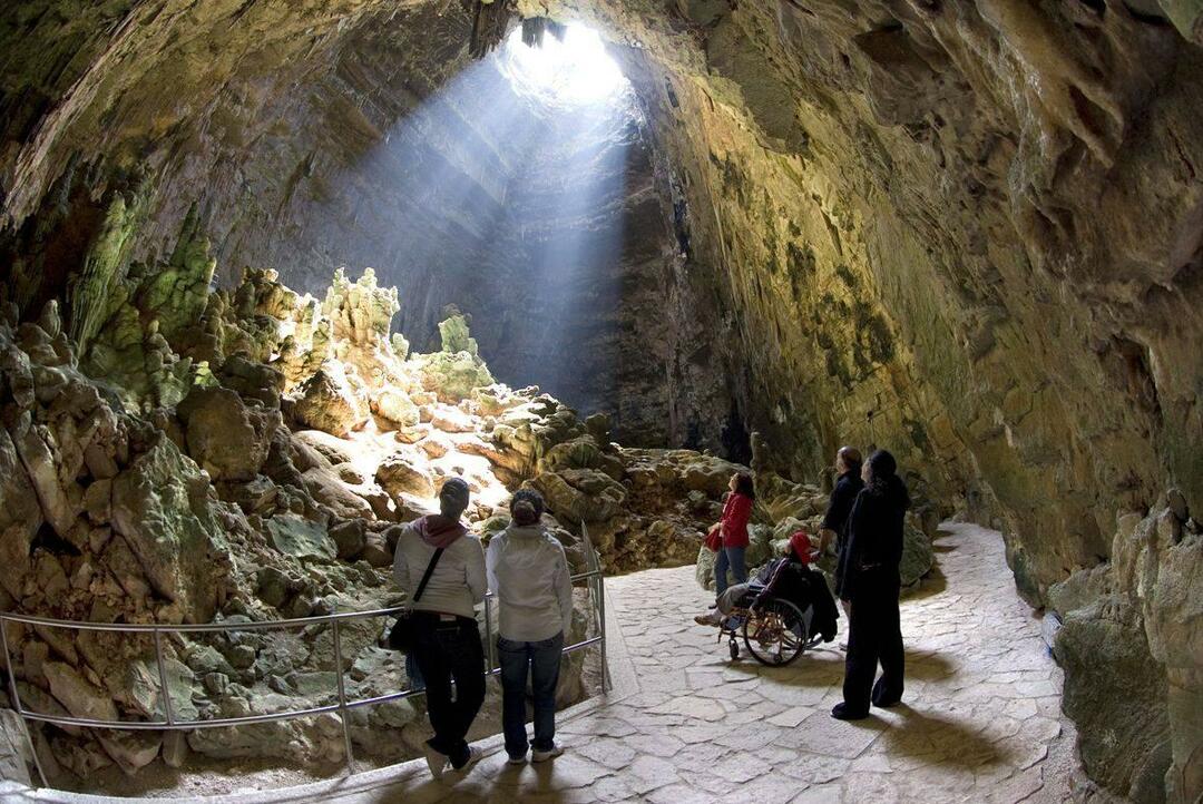 Cuevas de la Gruta de Castellana