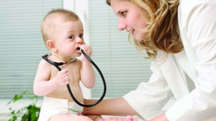 ¿Qué es la enfermedad de fenilcetonuria en bebés?