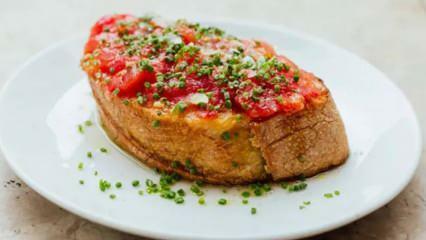 ¡La receta indispensable de la cocina española! ¿Cómo hacer pan con tomate? receta de pan de tomate