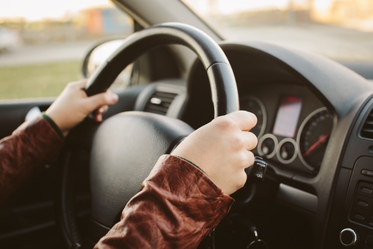 5 errores cometidos por mujeres conductores en el tráfico
