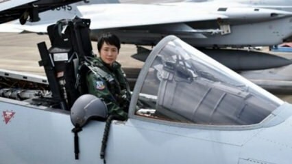 ¡La primera mujer piloto de combate!