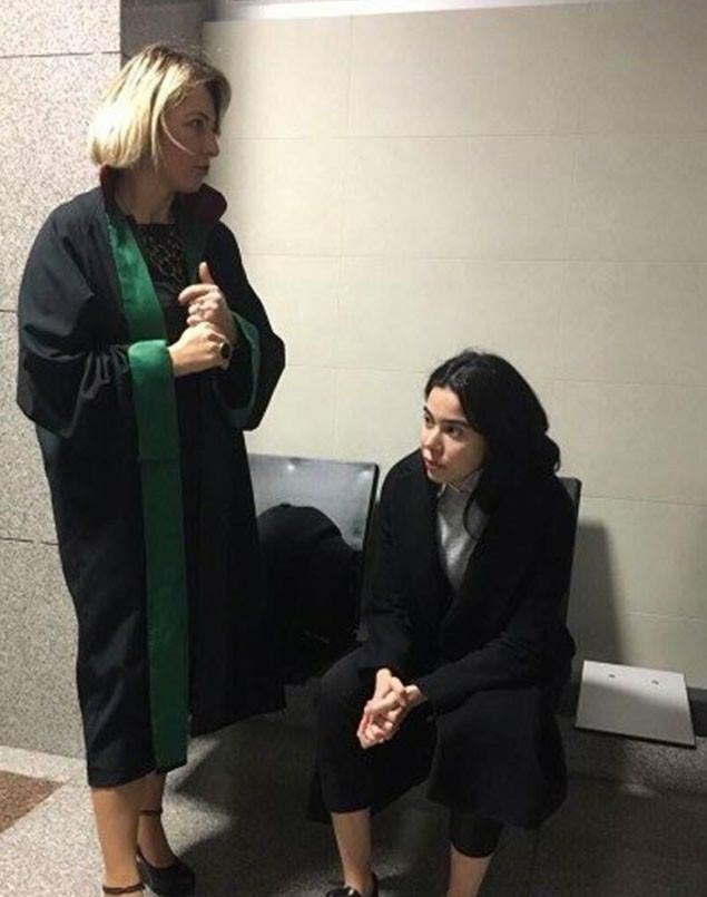 Asena Atalay fue vista por primera vez en el juzgado