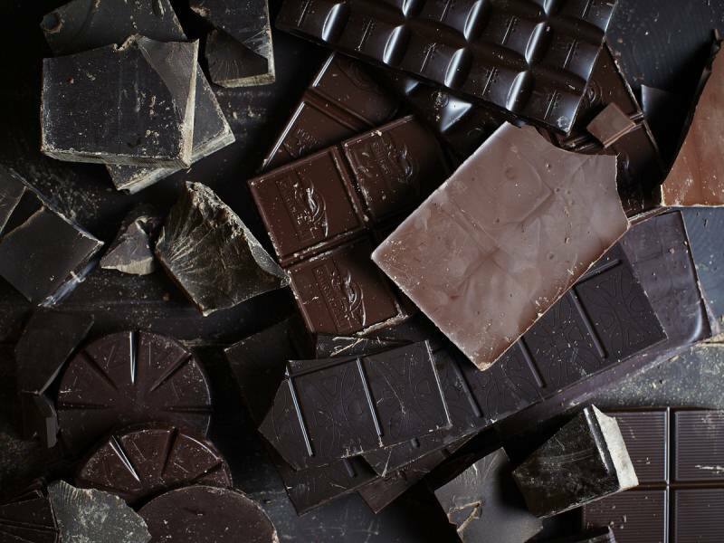 Aumento de la hormona endorfina: ¿Cuáles son los beneficios del chocolate amargo? Consumo de chocolate negro ...