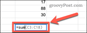 Un ejemplo de una sugerencia de fórmula en Hojas de cálculo de Google