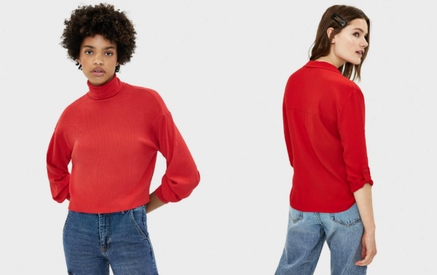 suéter de color rojo