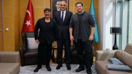 Reunión con el ministro de Cultura, Ersoy Cem Yılmaz y Şahan Gökbakar