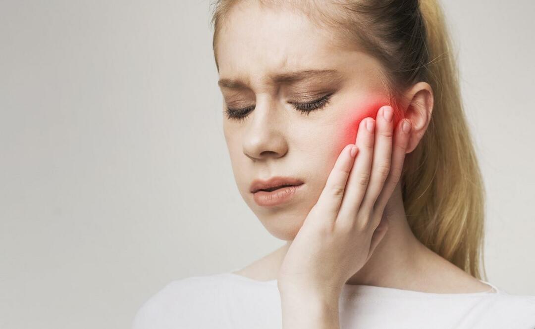 El dolor de mandíbula es un síntoma de qué enfermedad.