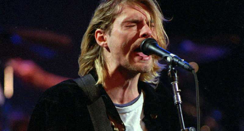 El cabello de Kurt Cobain vendido en una subasta