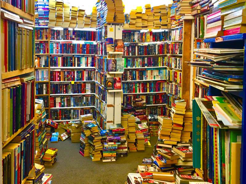 los pacientes que acumulan libros se vuelven dependientes del olor de los libros