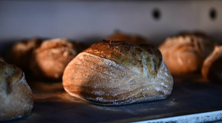 ¿Cómo hacer pan de masa fermentada?