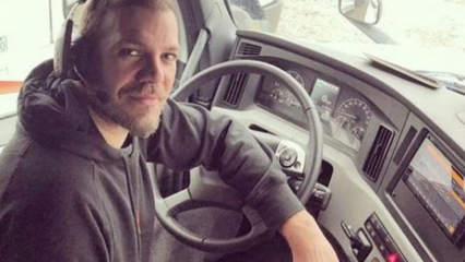 Tolga Karel, que es un camionero en Estados Unidos, compartió sus fotos de su nuevo hogar.