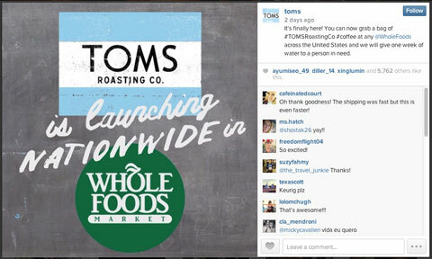 imagen de instagram de toms con hashtag