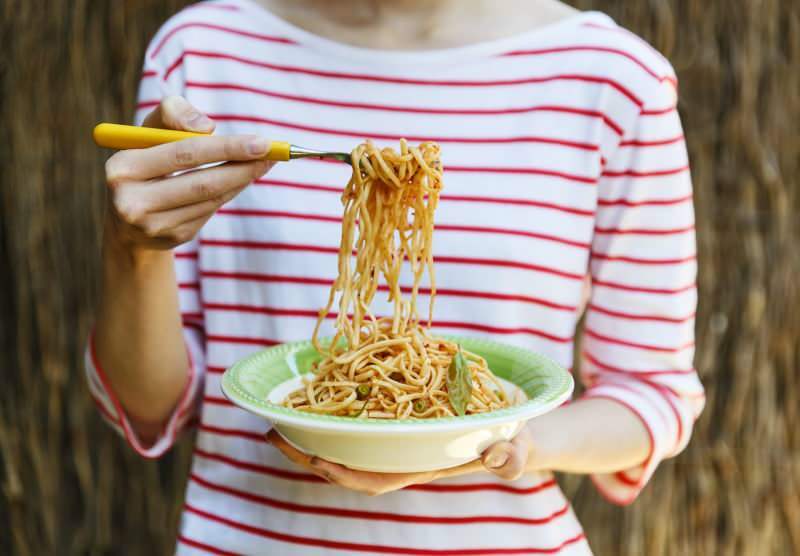 ¿La pasta de tomate pasta aumenta de peso? Receta de pasta saludable y baja en calorías para la cena.