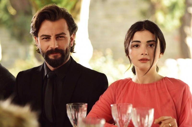 ¡La serie de televisión Emir of Yemin Gökberk Demirci se casa con Özge Yağız! ¿Quién es Gökberk Demirci?