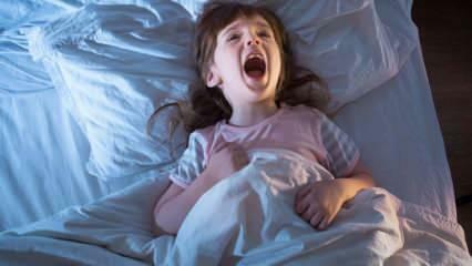 ¡La oración más efectiva para leerle a un niño asustado! Oración de miedo por el niño que llora mientras duerme por la noche.