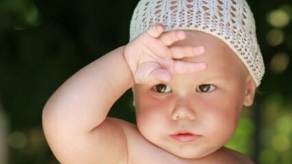 ¿Por qué sudan los bebés?