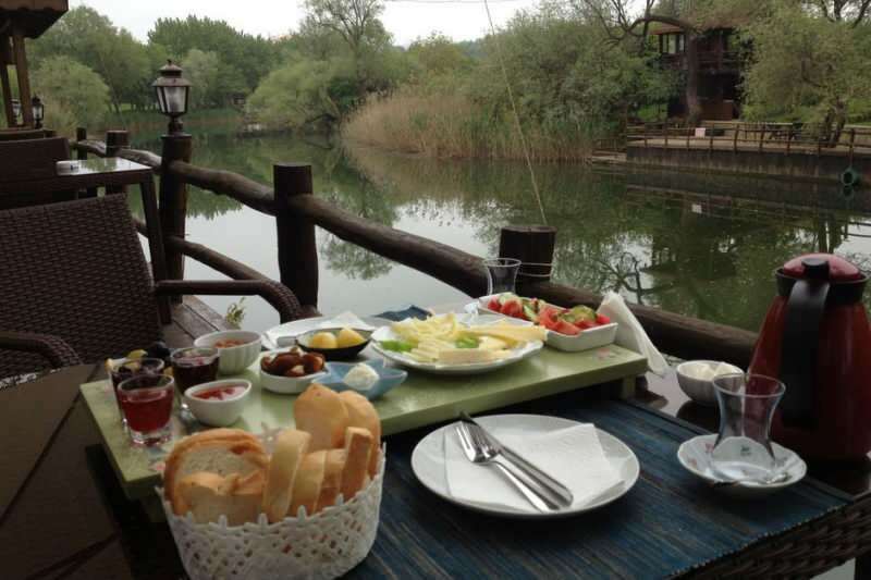 Lugares donde puedes estar feliz de desayunar en Ağva