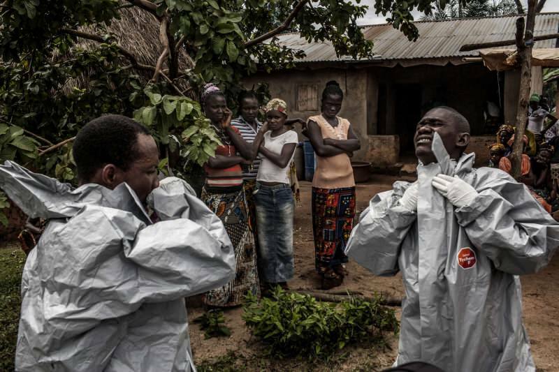 El ébola en África causó miedo y pánico