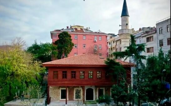 ¿Dónde y cómo ir Mezquita Şehit Süleyman Pasha? La historia de la mezquita Üsküdar Şehit Süleyman Pasha