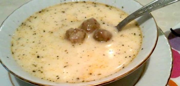 receta de sopa de albóndigas agrias