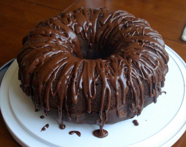 ¡La receta de pastel de chocolate más fácil! ¿Cómo hacer una tarta de chocolate? Pastel de chocolate con menos cobertura