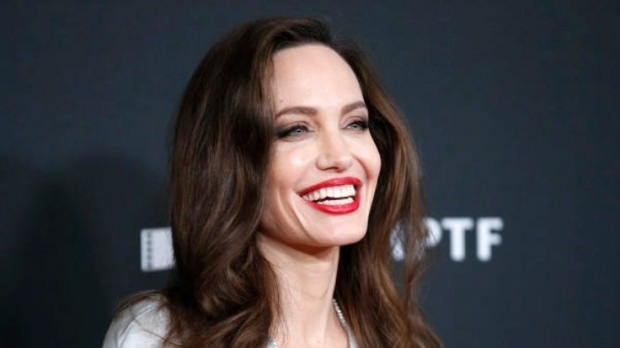 Angelina Jolie de último minuto