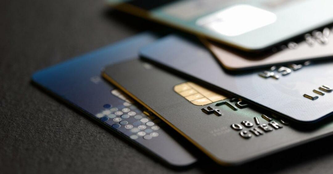 ¡Nueva era para los usuarios de Tarjetas de Crédito! ¿Cómo obtener un reembolso de la tarifa de la tarjeta de crédito?