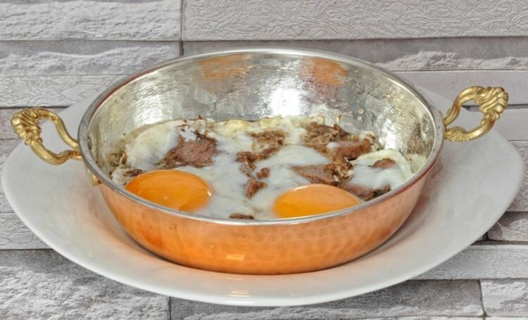 ¡No comas huevos asados ​​para el desayuno!