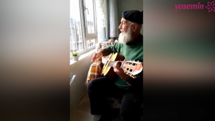 ¡Abuelo tocando y diciendo 'Ah lie world' con guitarra!